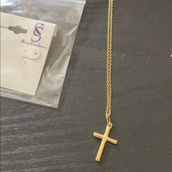 Savvy Cie 18K Yellow Gold Vermeil Cross Necklace - Picture 4 of 5